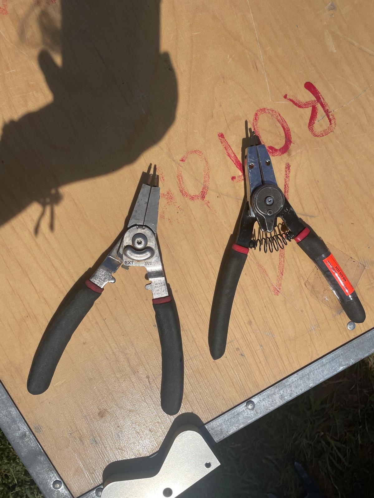 snap ring pliers