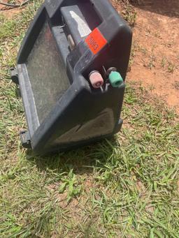 Solar powered electric fence charger