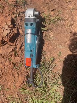 Makita grinder