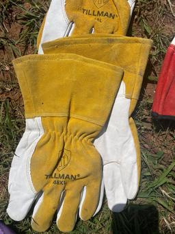 3 welding gloves