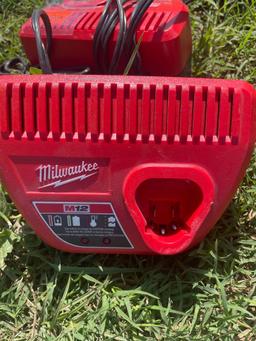 Milwaukee battery charger for M12