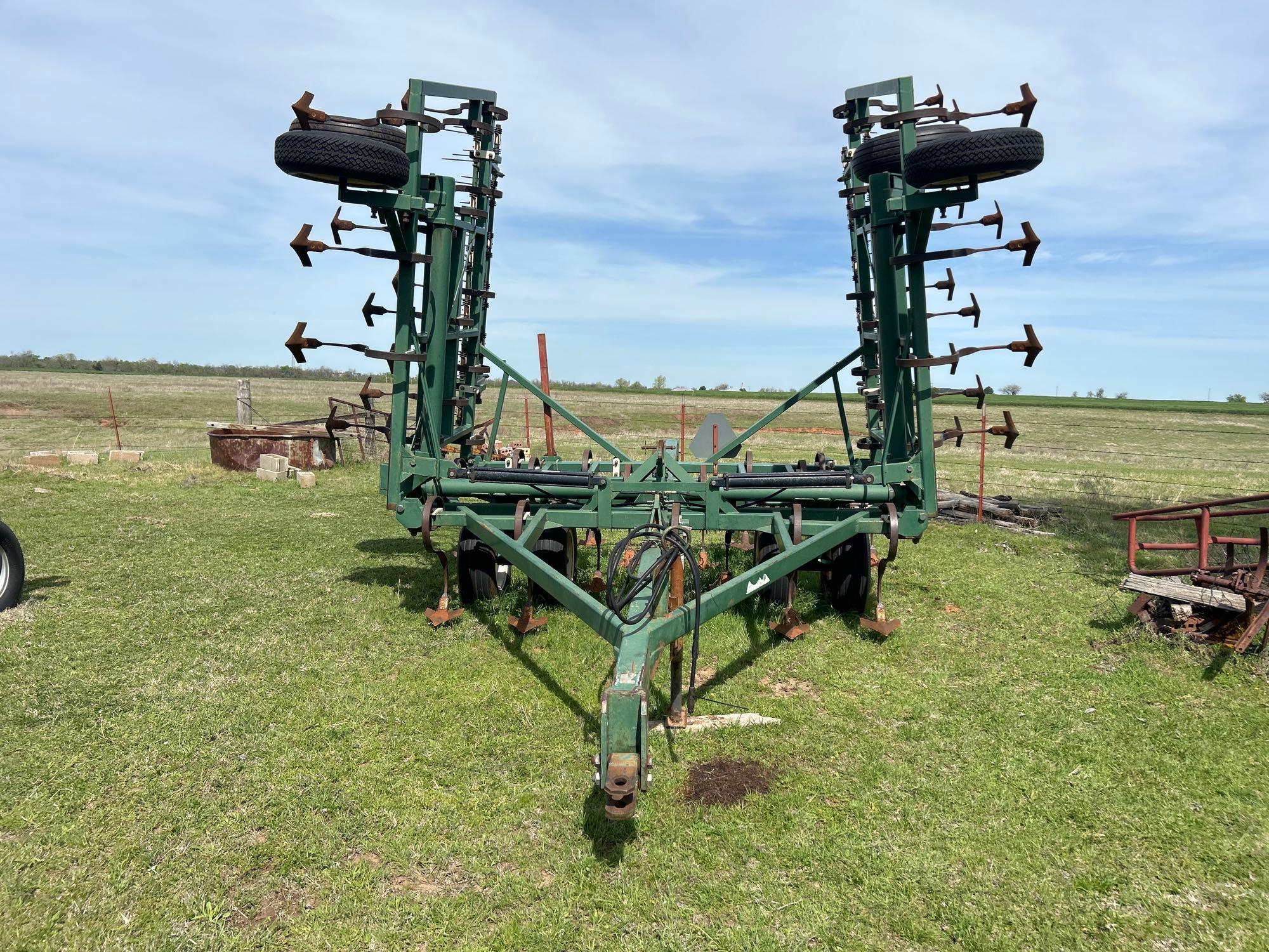 Javarski field cultivator