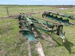 5-16 JohnDeere semi mount plow