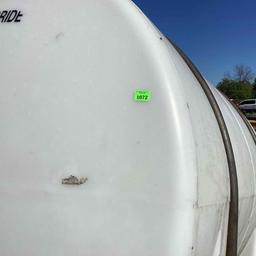 900 Gallon poly tank with, on truck or trailer mount skid
