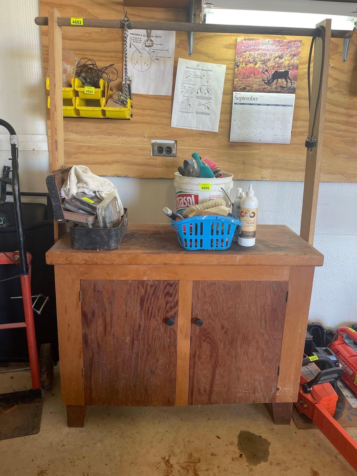 dog grooming stand