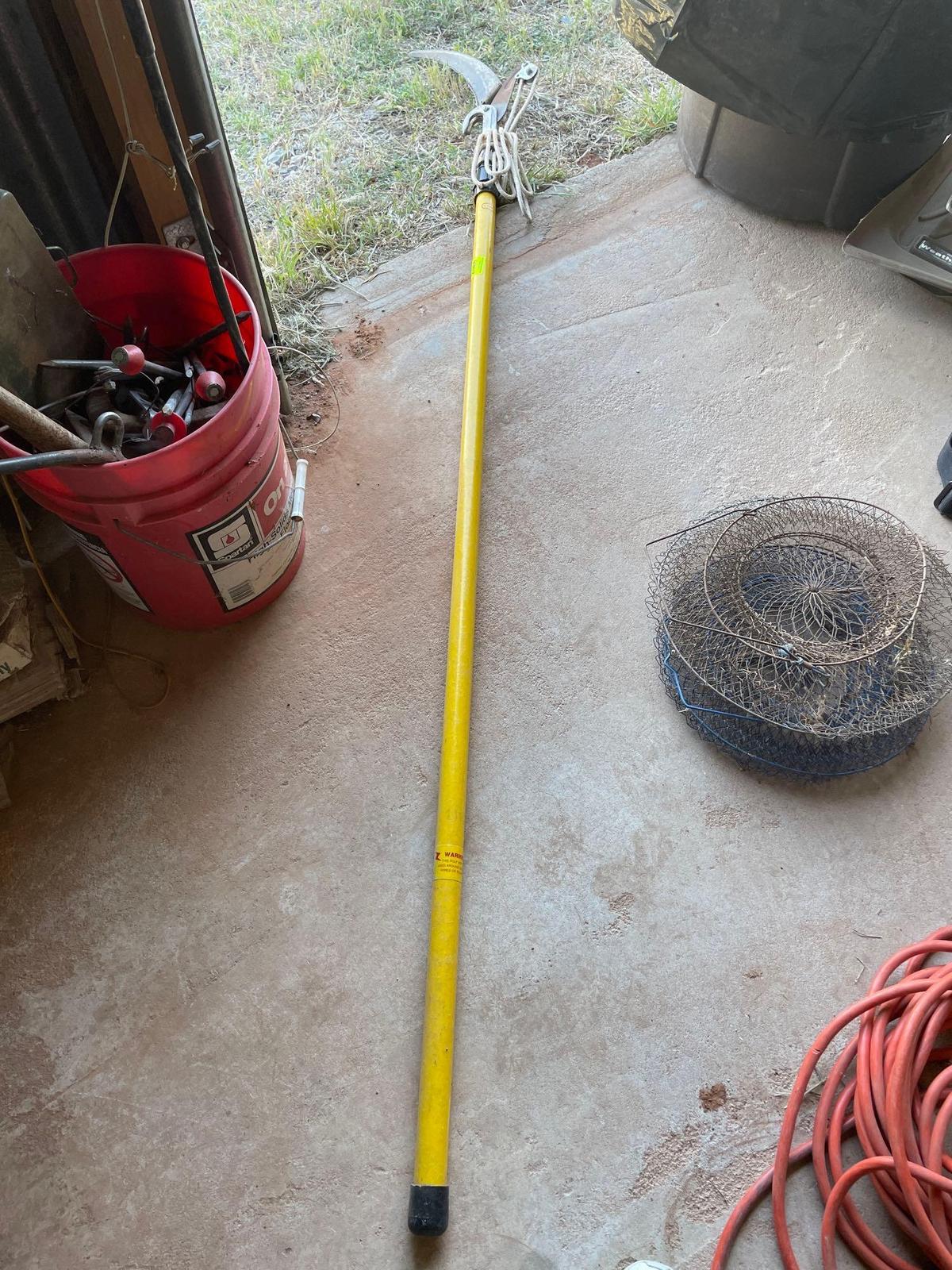 extendable pole limb trimmer