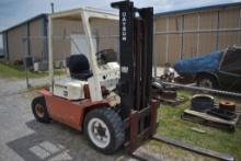 Datsun 6000 Fork Lift. Diesel. Works like it should but does leak oil.