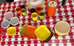 kids Tupperware set