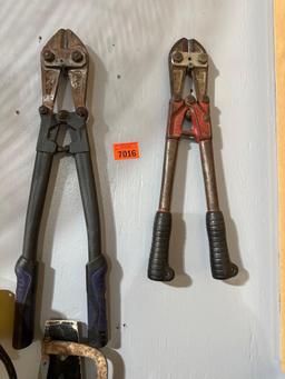 bolt cutters