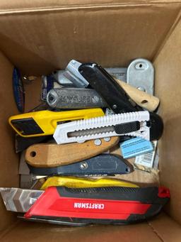 Assorted box knives