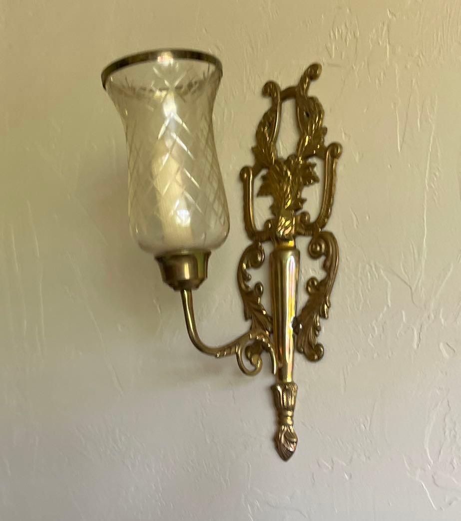 Wall sconce