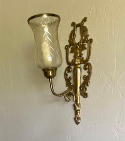 Wall sconce