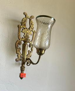 Wall sconce