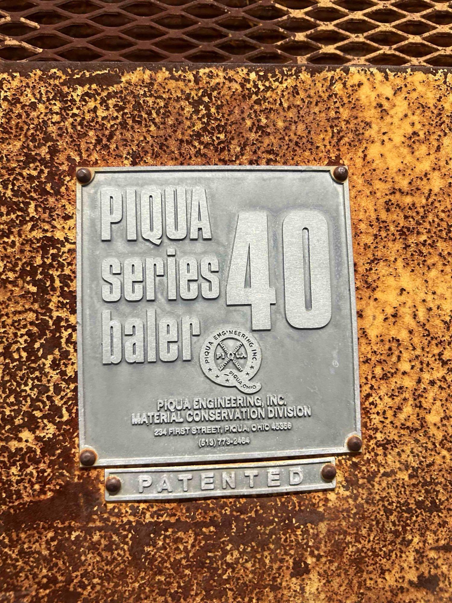 Piqua 40 series baler