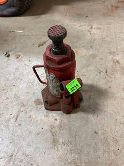Bottle jack