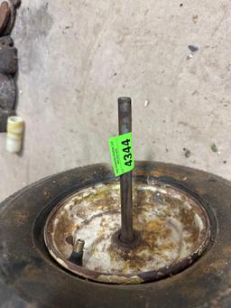 Small tire 2 pcs and axle