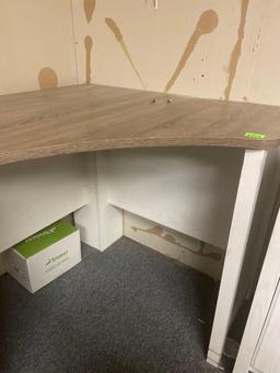 corner desk