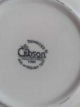 GIBSON 9 piece set of dishes