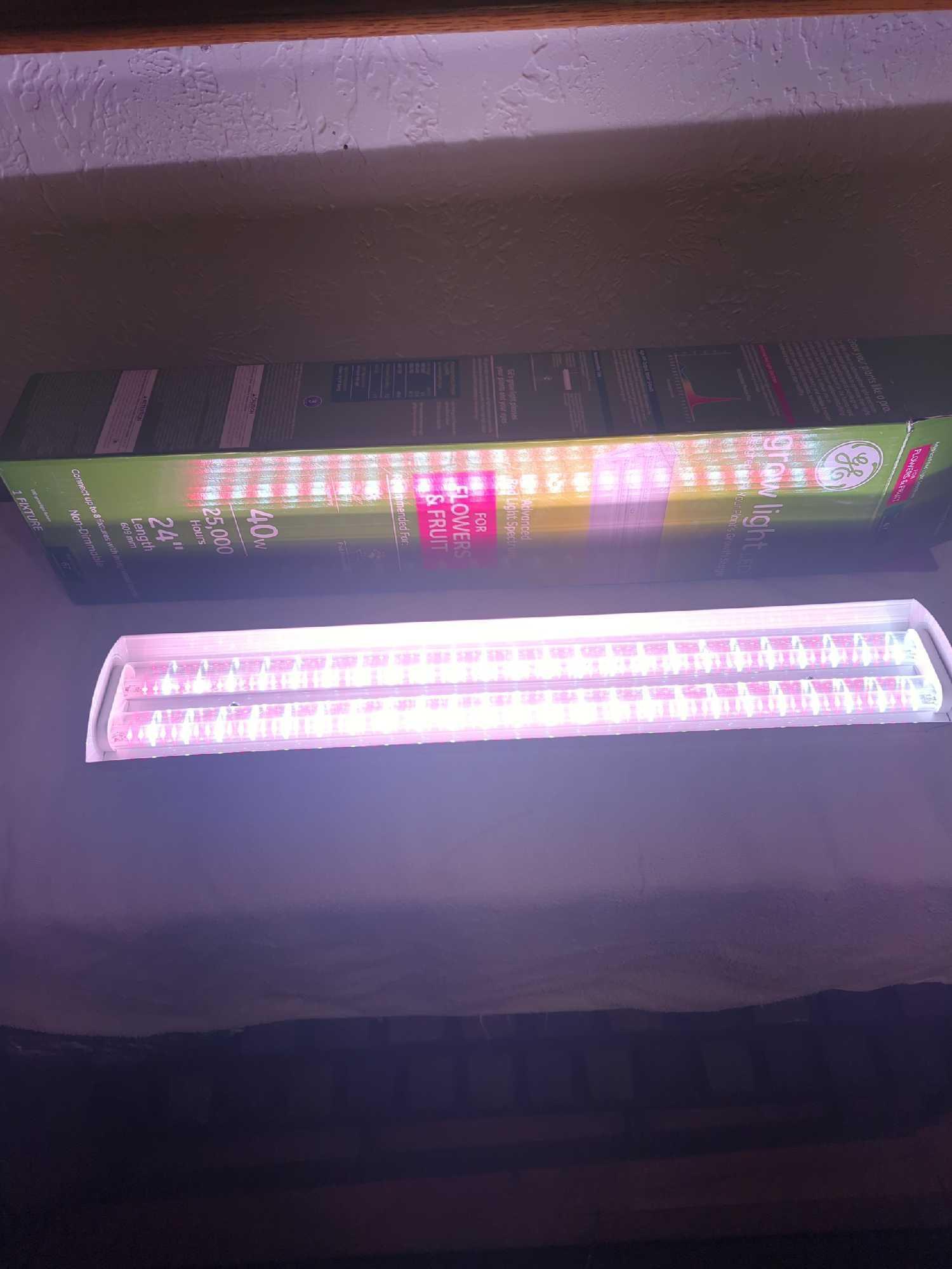 GE LED Grow Light Like New Condition