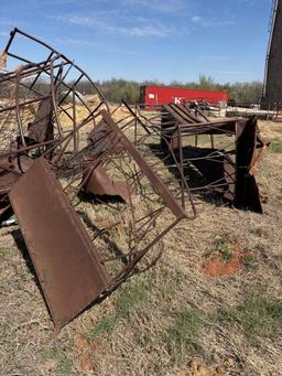 Scrap metal Must bring help to load