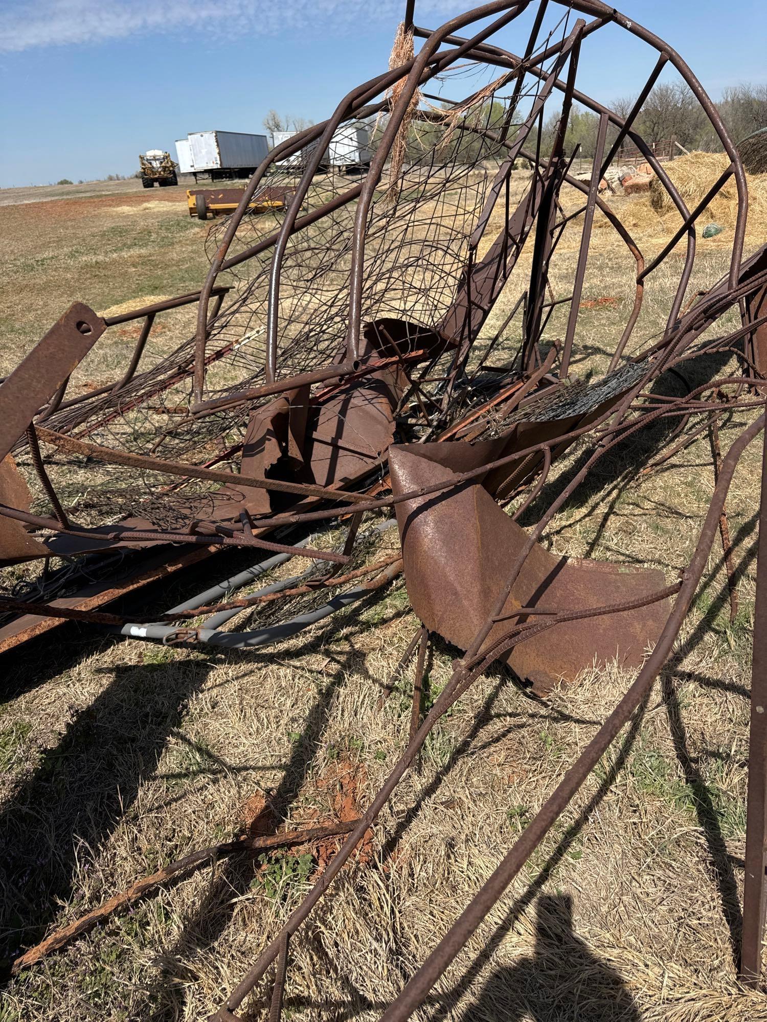 Scrap metal Must bring help to load