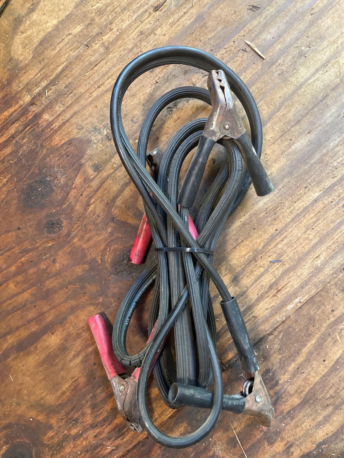 R- jumper cables