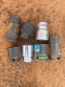 L - various sockets