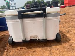 N 60 quart wheeled igloo cooler