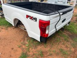 F- 2017 Ford F250 8ft bed with tailgate