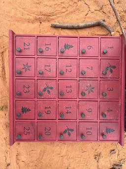 Q mailbox; Christmas advent; metal containers