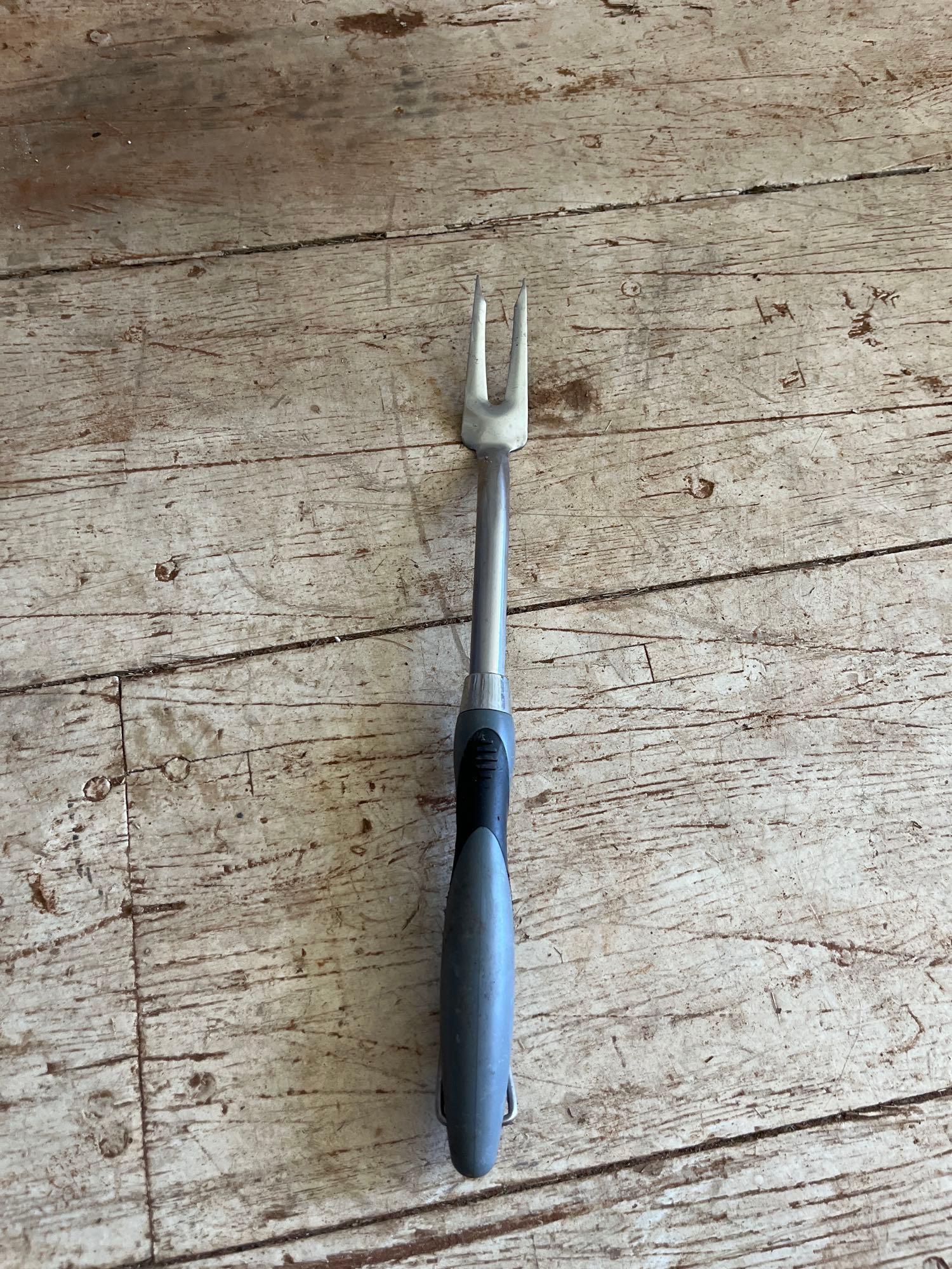 T - grilling utensils