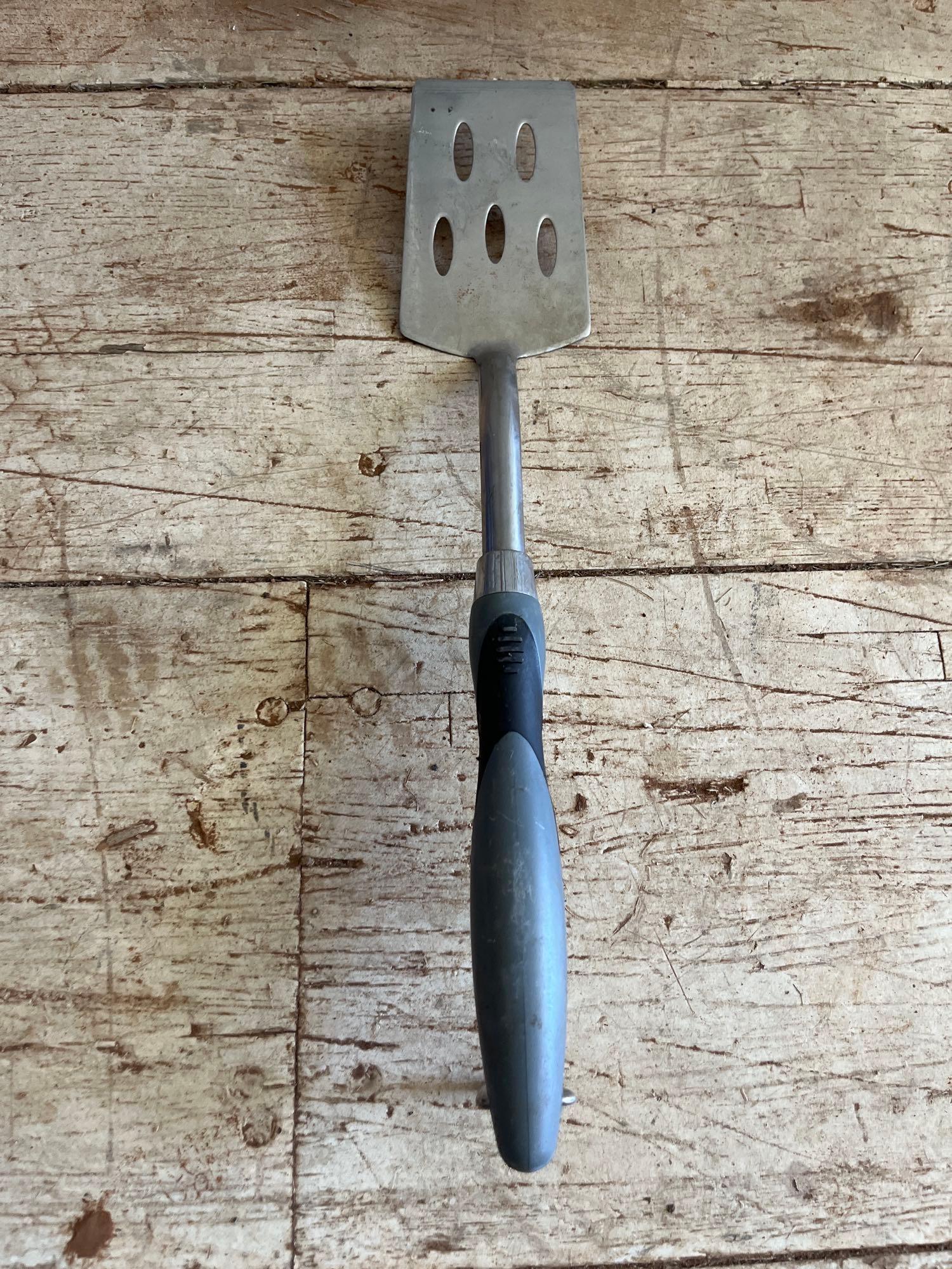 T - grilling utensils