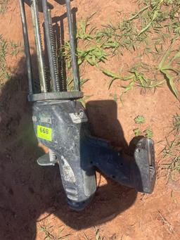 H - adhesive and caulking gun