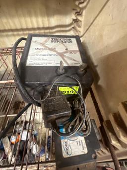 Hol-Dem electric fence controller