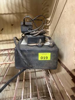 Hol-Dem electric fence controller