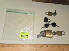 4 Assorted Small Locks with Keys.