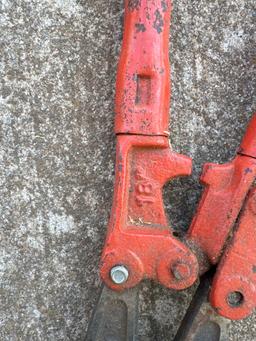 Bolt cutters