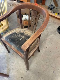 Chair 34x23