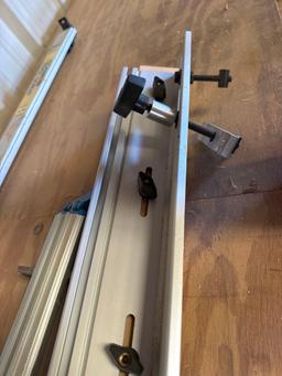 Clam-in tool guide