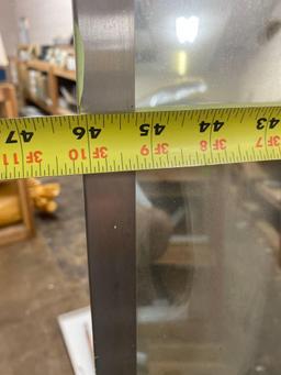Folding mirror Measurements in photos