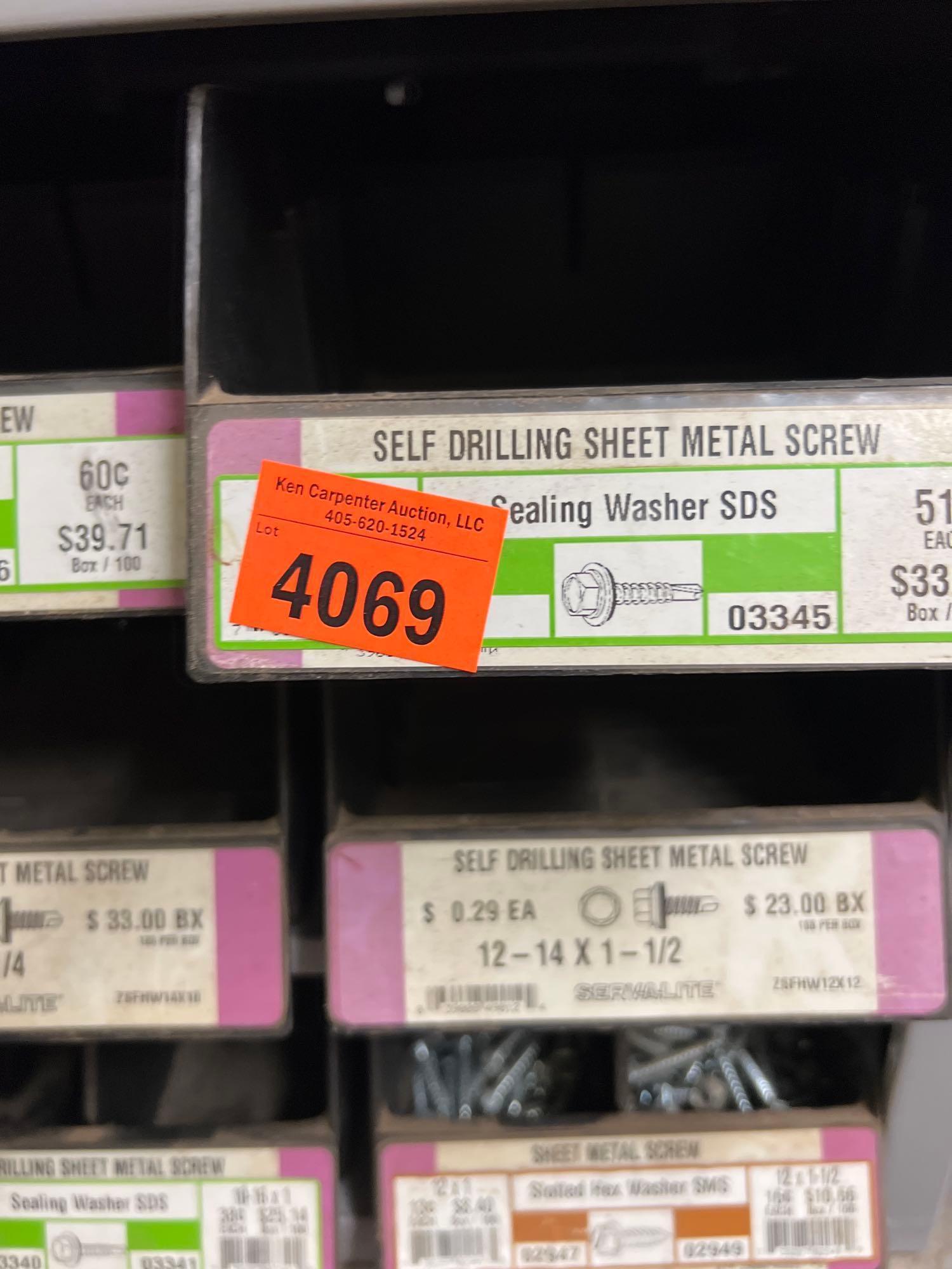 Storage container with some fittings inside Measurements in photos
