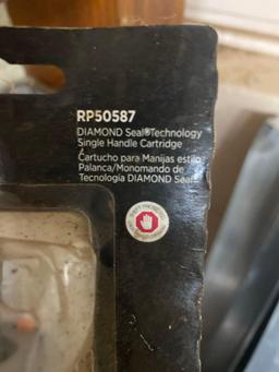 Delta sink cartridge