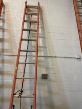 24 extensionladder Measurements in photos Must bring help to load