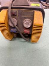 Refrigerant recovery unit