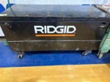 Ridgid rolling tool container Must bring help to load Measurements in photo