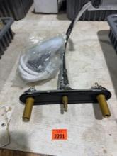 3 hole sink faucet