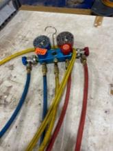 Refrigerant manifold gauge set