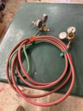Oxygen & Acetylene hose and regulator assembly