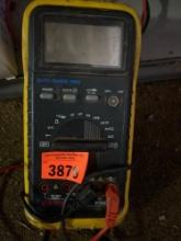 Voltage meter
