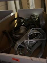 Pipe hangers